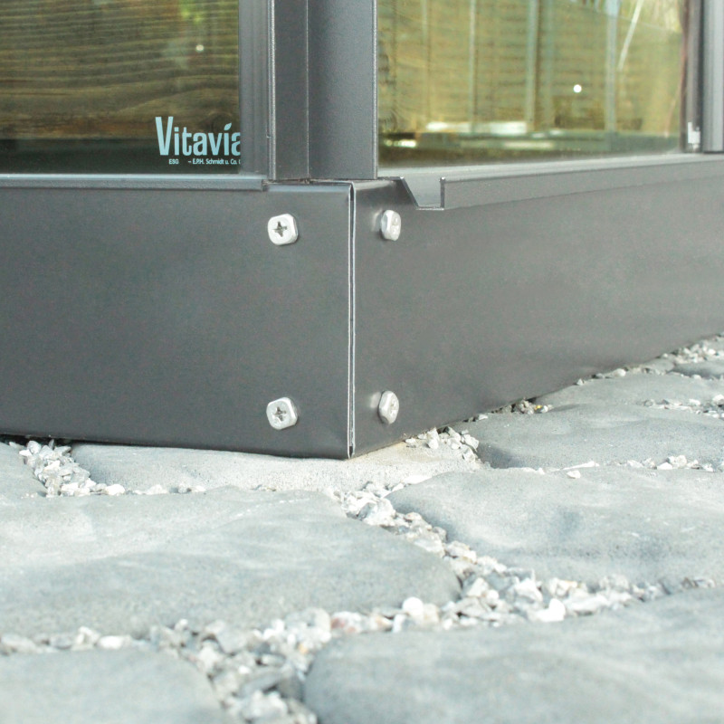 Embase en acier anthracite pour les serres de jardin 2,5m² de Vitavia